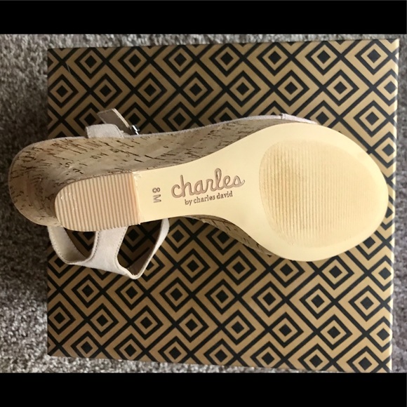 👡 NEW Charles David Wedges 👡 - Picture 4 of 4